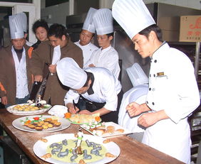 杭州大廈工會(huì)舉辦餐飲服務(wù)技能練兵比武，以賽促學(xué)提升服務(wù)品質(zhì)